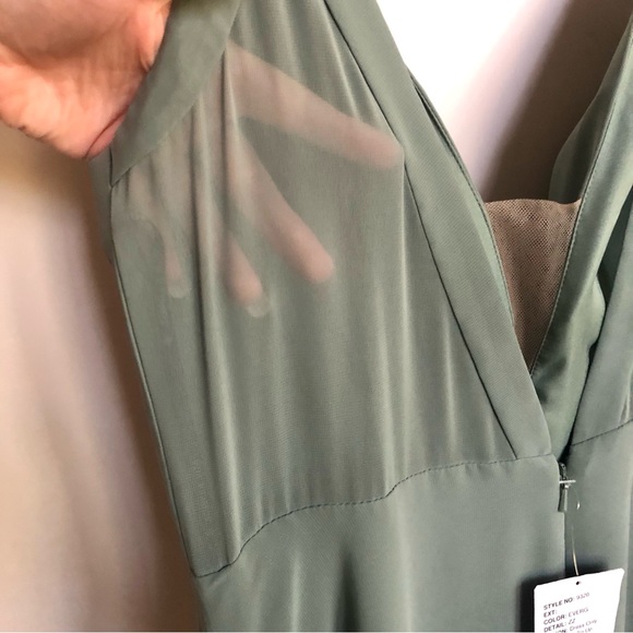 Sorella Vita size AU18 dusty green bridesmaids dress - Picture 5 of 7